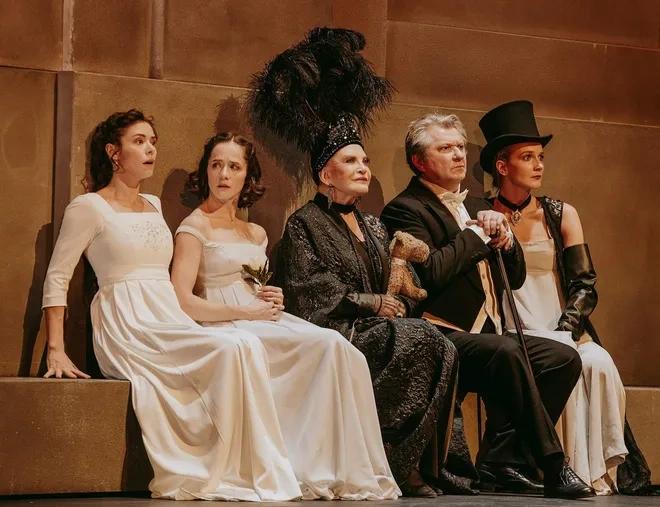 Event image Война и мир